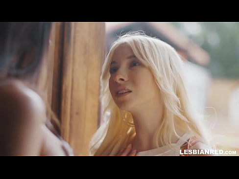 ❤️ Девушка приходит домой через несколько месяцев и в конечном итоге ест киску своей мачехи ❤ Русское порно на нашем сайте ❌